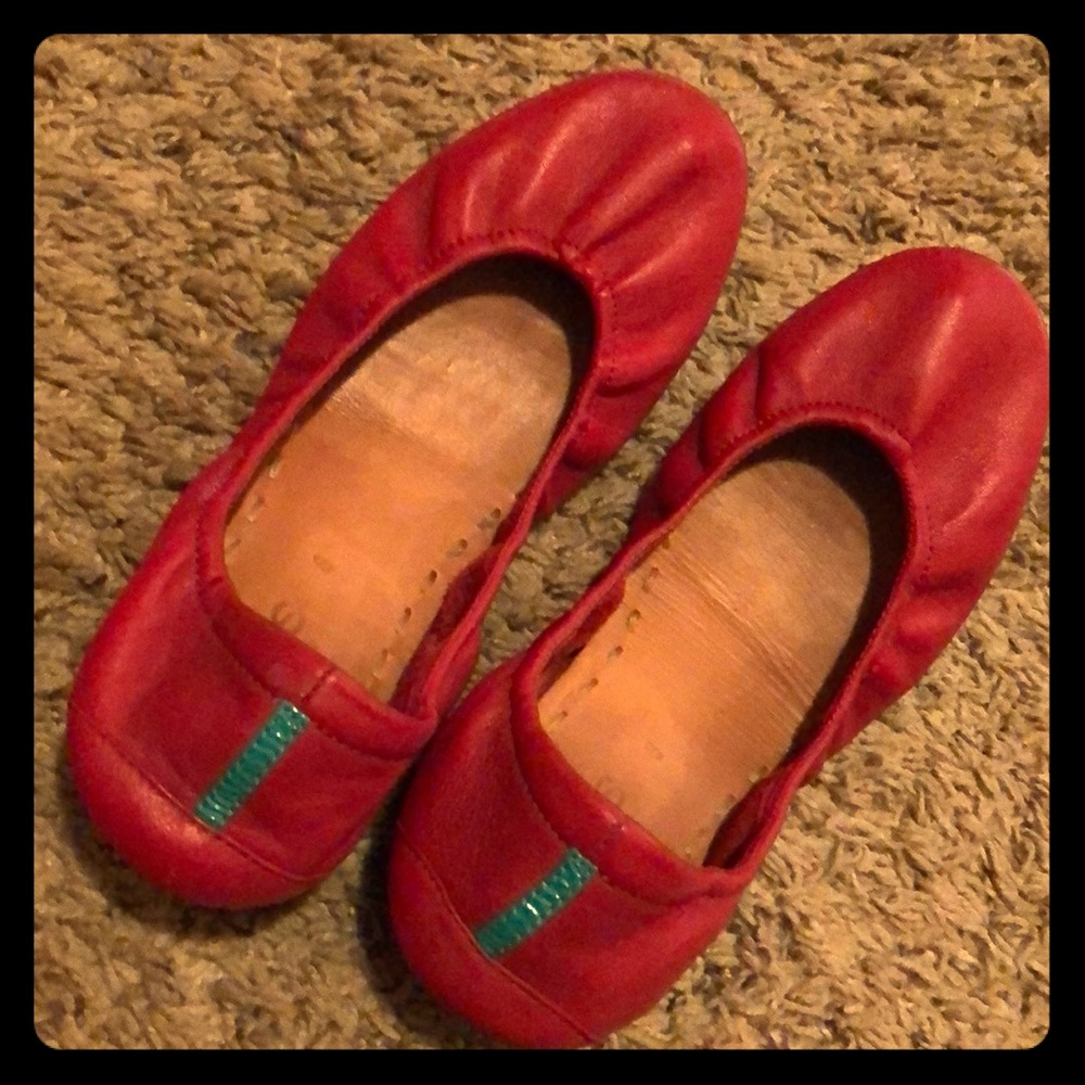 Tieks - Classic Cardinal Red.   Size 8